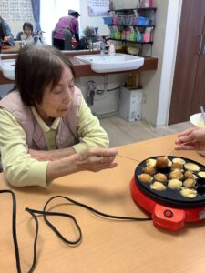 2月クッキング～たこ焼き器で作る鈴カステラ風～