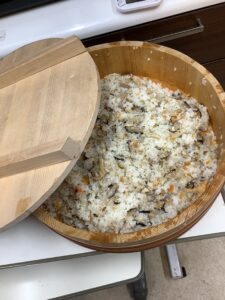 ひな祭り2026(当日は寿司と桜餅を美味しくいただきました😊)